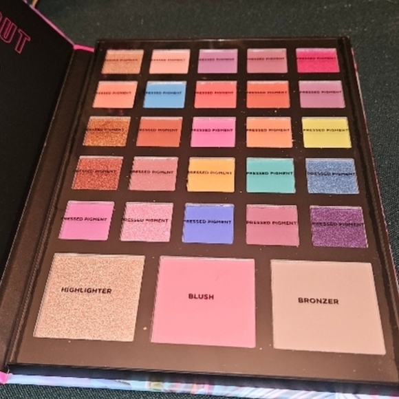 Profusion Cosmetics Other - Beauty Book Eye & Face Palette - Pink and Purple